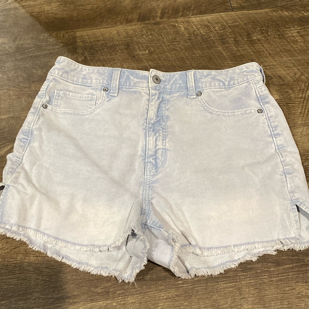 Brand New with tags, American Eagle Size 8 Mom Corduroy Short